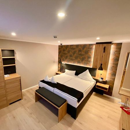 Akzent Hotel Tietmeyer & Cross Side 쇼핀겐 외부 사진