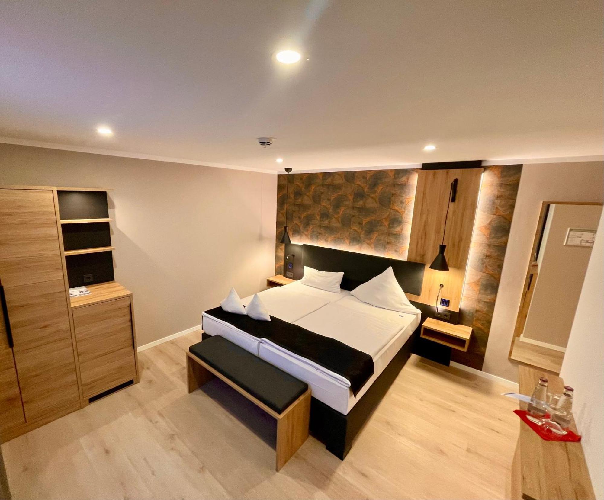 Akzent Hotel Tietmeyer & Cross Side 쇼핀겐 외부 사진