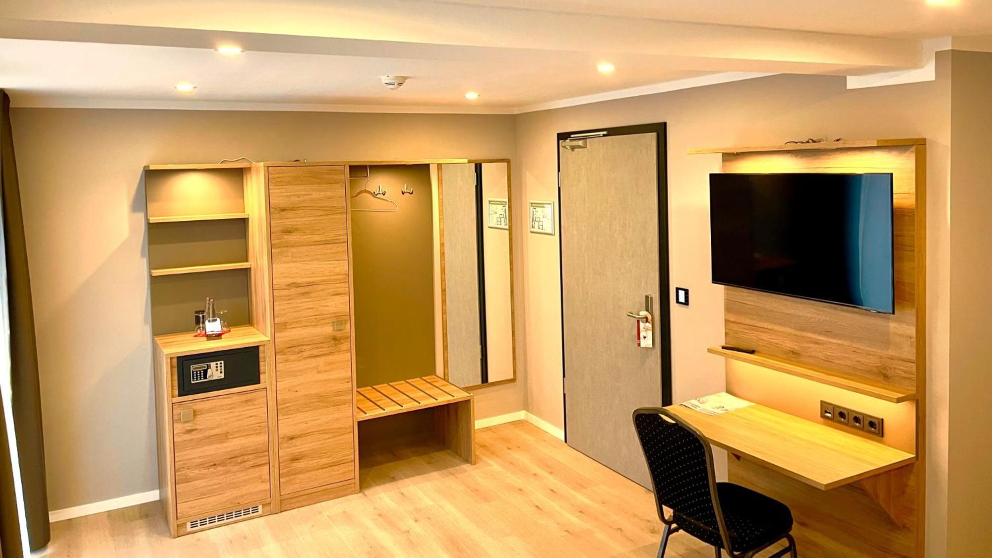 Akzent Hotel Tietmeyer & Cross Side 쇼핀겐 외부 사진