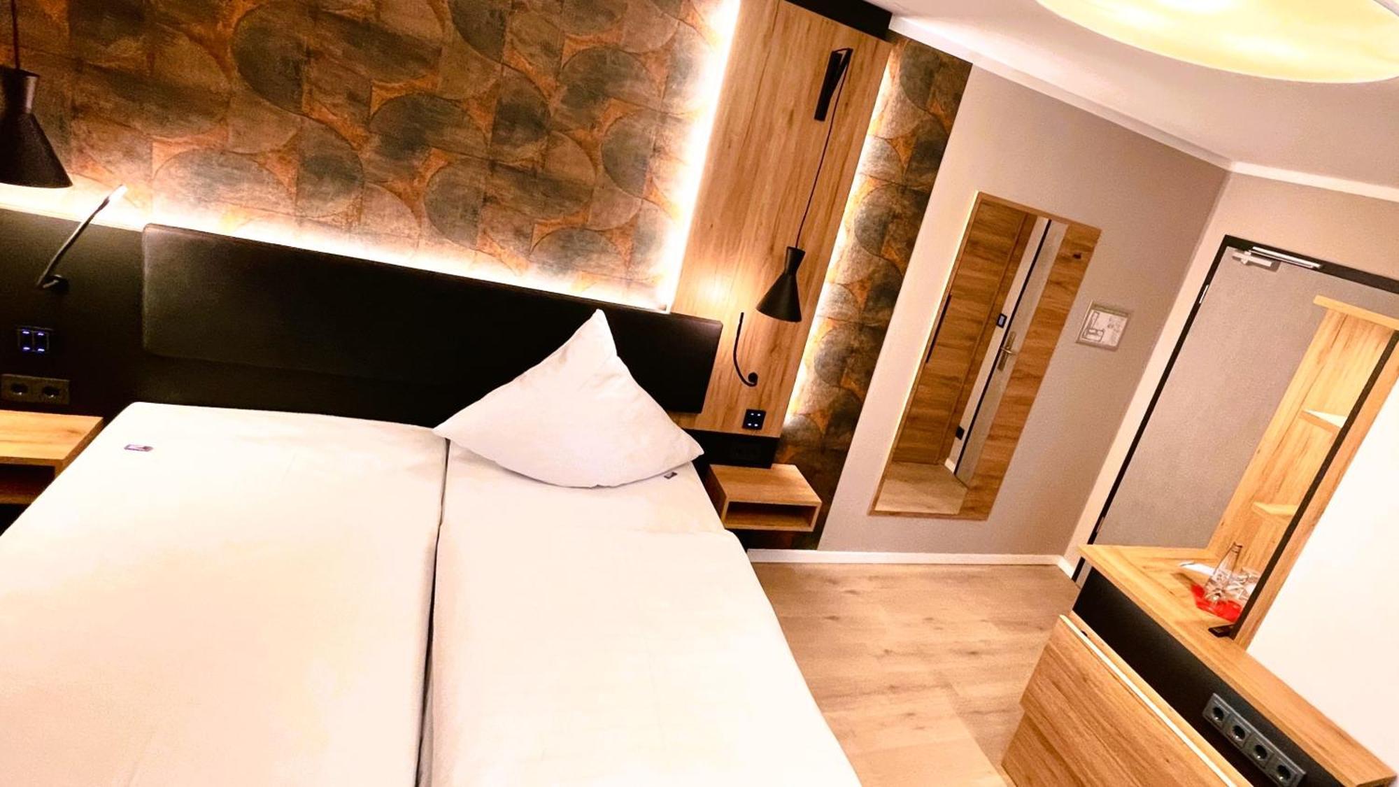 Akzent Hotel Tietmeyer & Cross Side 쇼핀겐 외부 사진