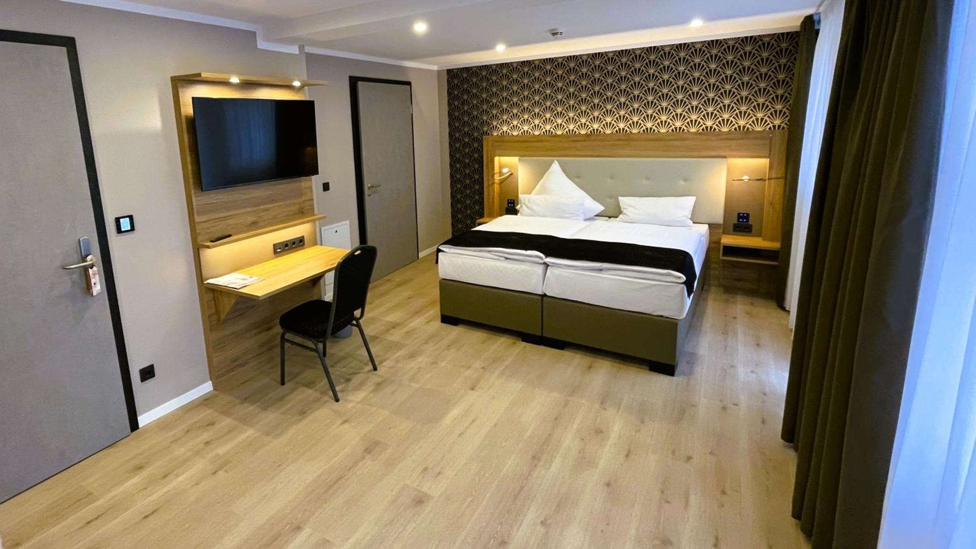 Akzent Hotel Tietmeyer & Cross Side 쇼핀겐 외부 사진