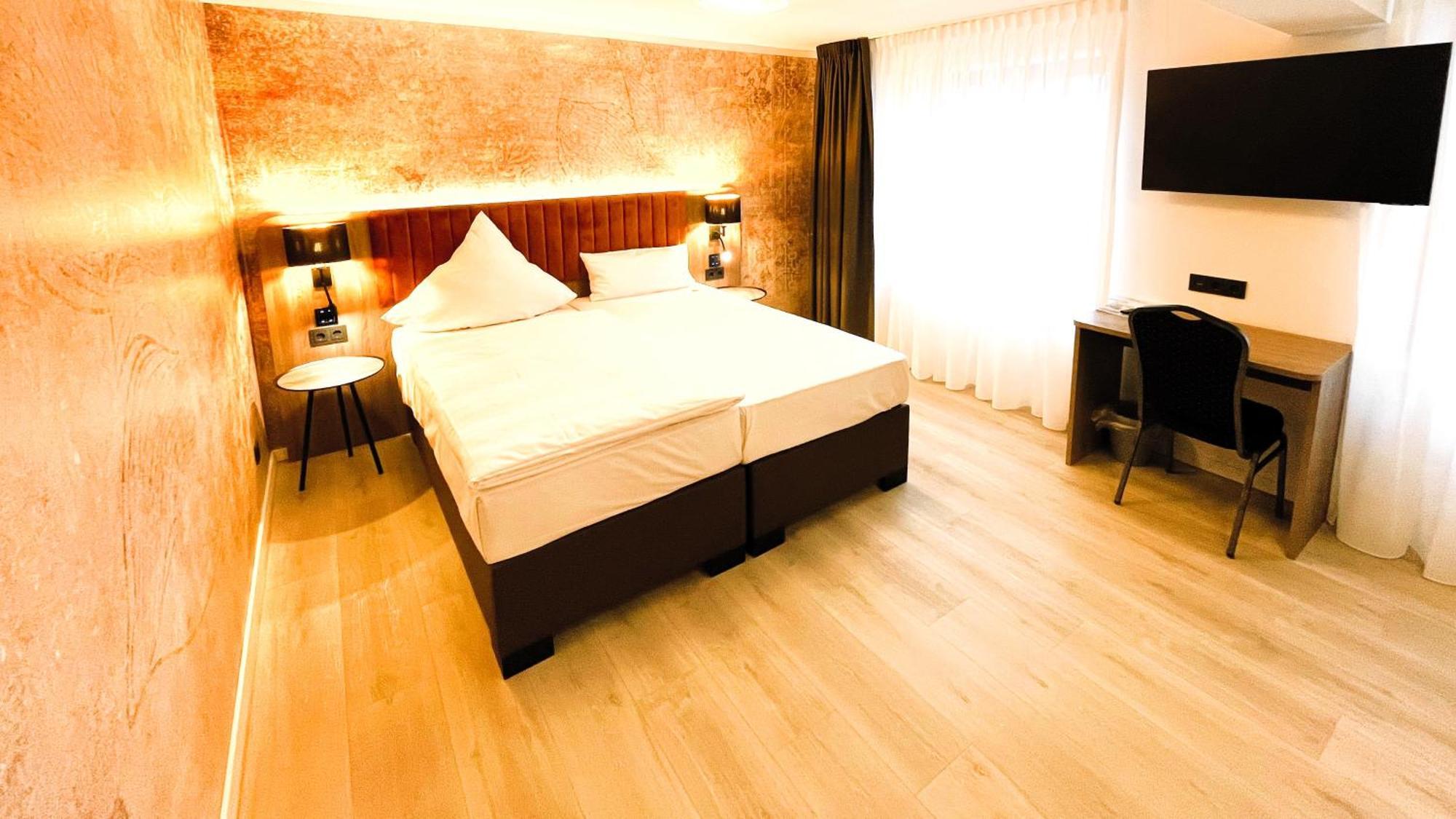 Akzent Hotel Tietmeyer & Cross Side 쇼핀겐 외부 사진