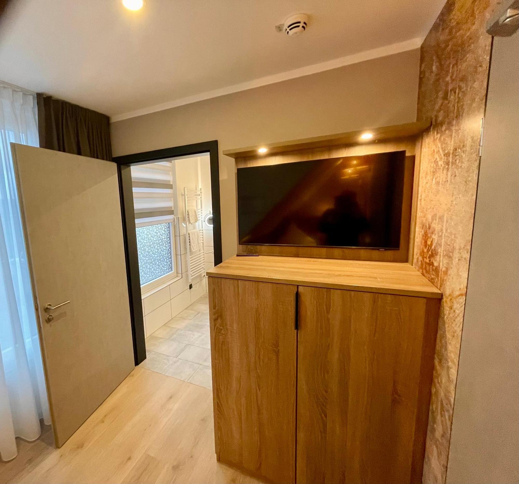 Akzent Hotel Tietmeyer & Cross Side 쇼핀겐 외부 사진