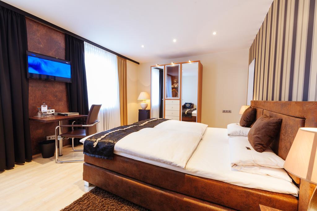Akzent Hotel Tietmeyer & Cross Side 쇼핀겐 외부 사진