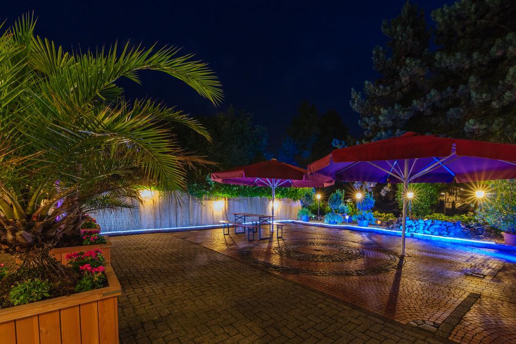Akzent Hotel Tietmeyer & Cross Side 쇼핀겐 외부 사진
