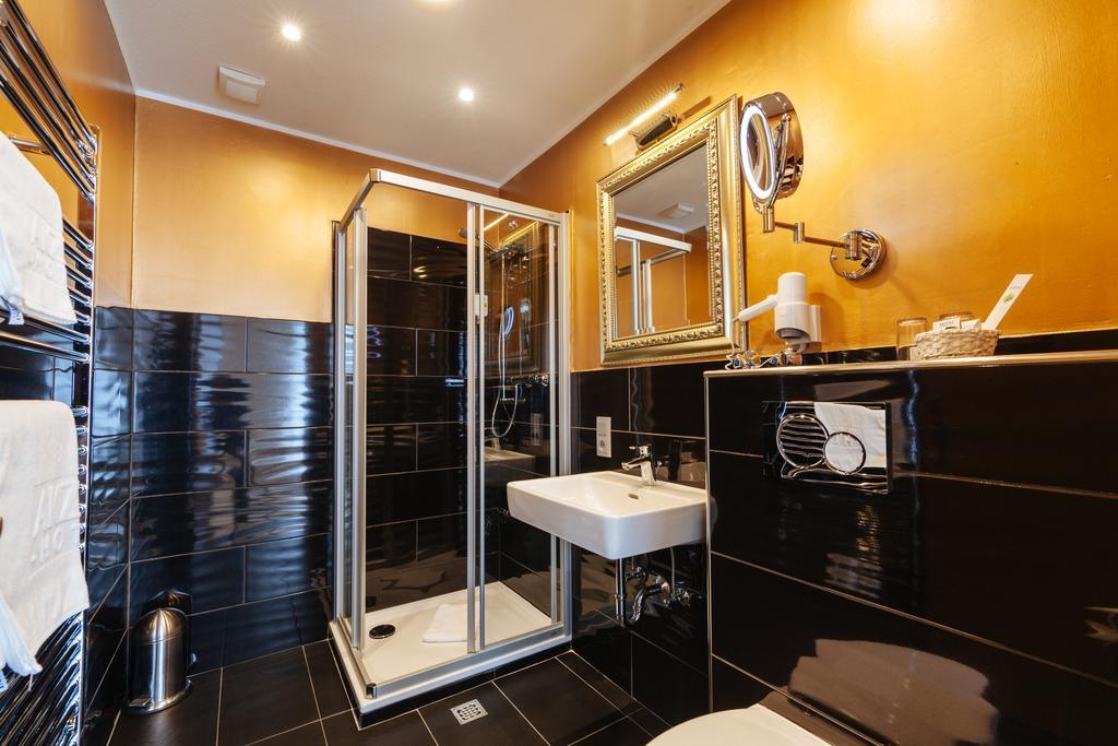 Akzent Hotel Tietmeyer & Cross Side 쇼핀겐 외부 사진