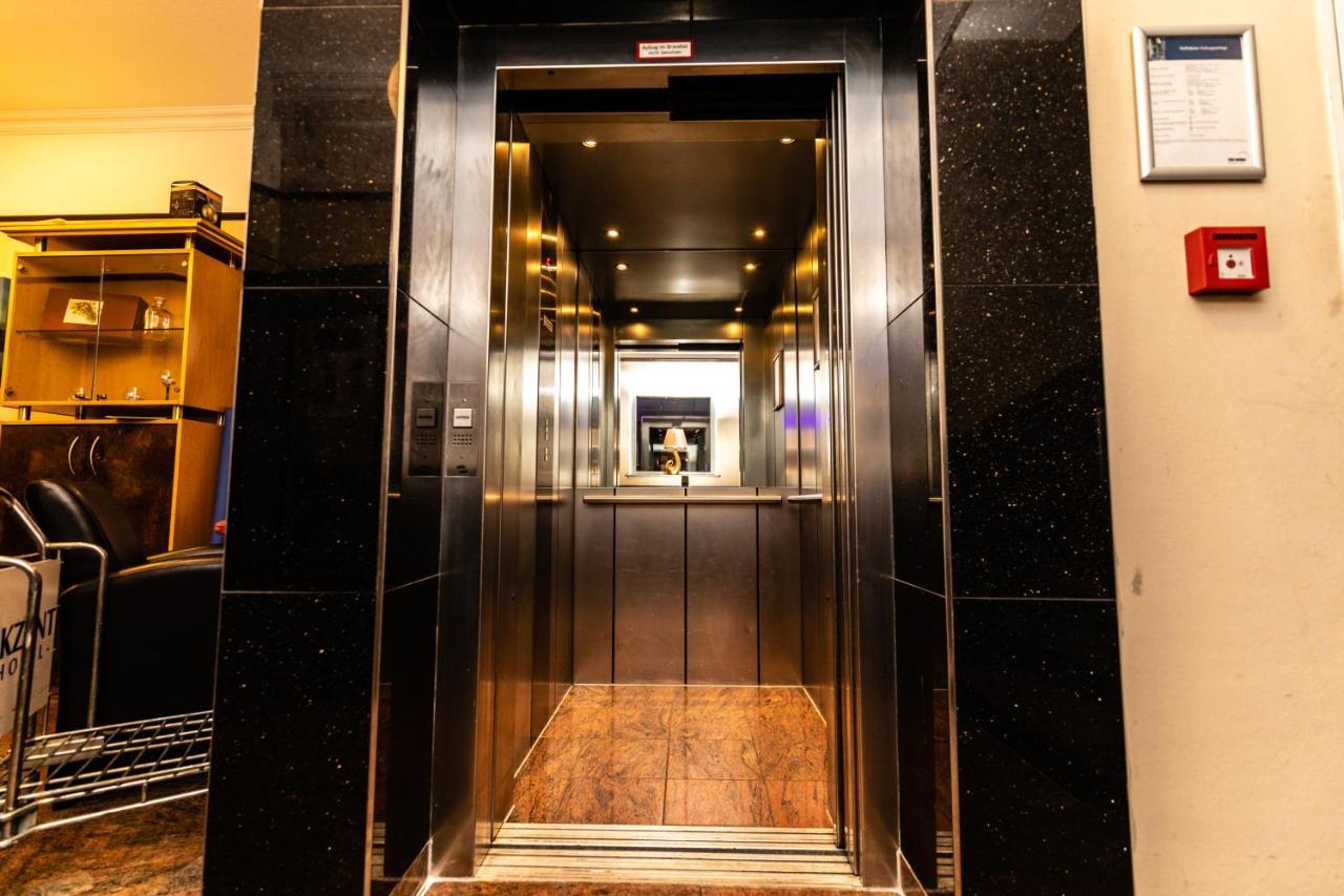 Akzent Hotel Tietmeyer & Cross Side 쇼핀겐 외부 사진